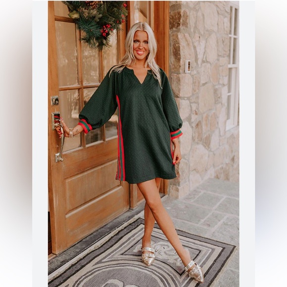 entro Dresses & Skirts - ENTRO Boutique Shift Tunic Mini Dress Textured Knit Christmas Holiday Medium